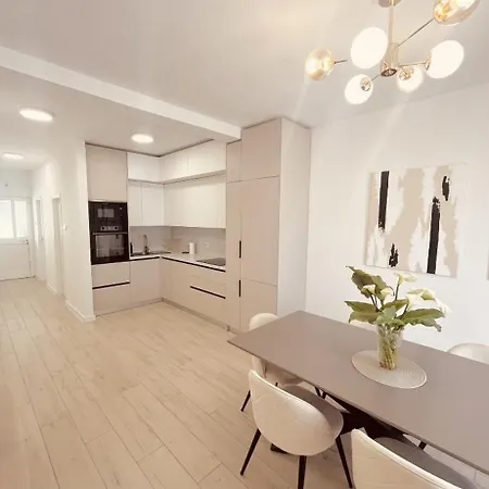 Apartman Ecru *