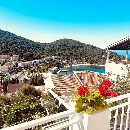 Ecru Dubrovnik